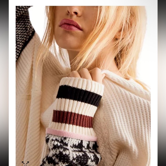 We The Free Cream Textured Top Free People Mod About You Cuff Raglan Top - Picture 3 of 10